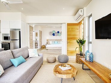 Pineapple_Beach_villas_beach_villa_livingroom