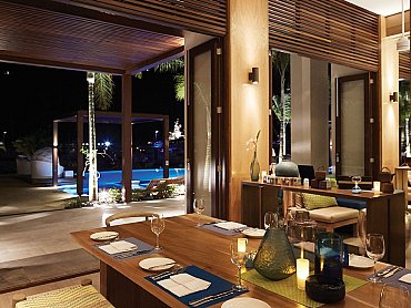 EDEN_BLUE_HOTEL_Night_Marlin_Bleu