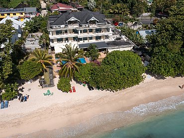 CROWN_BEACH_HOTEL_Areal_View_Drone3