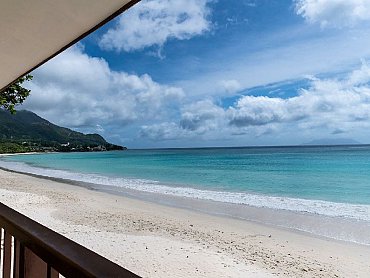Coral_Strand_Smart_Choice_Hotel_Silhoutte_Honeymoon_Room_View