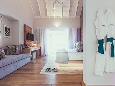 Carana_Beach_Hotel_Beach_chalet_dressing_room Carana_Beach_Hotel_Beach_chalet_dressing_room