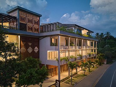 tx-seztx-evening-exterior-15384_Classic-Hor