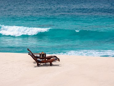 BEACH (2)