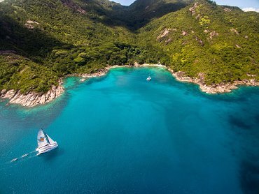 AERIAL VIEW OF ODEZIR CATAMARAN & SURROUNDING ISLAND (2)