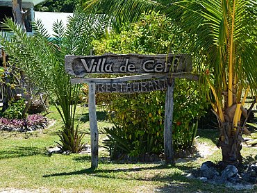 VILLA DE CERF RESTAURANT SIGNAGE (2)
