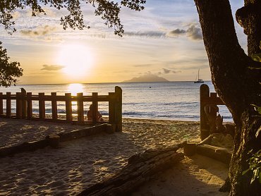 AUGERINE GUESTHOUSE-Beach Sunset view
