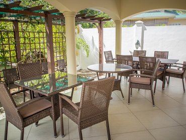 Creole Travel_Marie-Laure Suites_Sitting Area