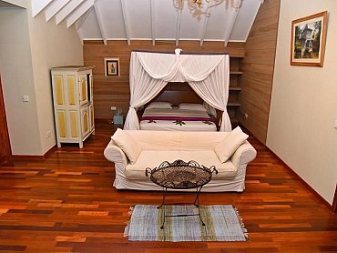 Demeure Cap Macon_Honeymoon suite 1