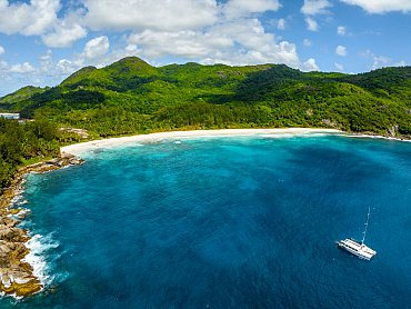 ODEZIR CATAMARAN AT POLICE BAY