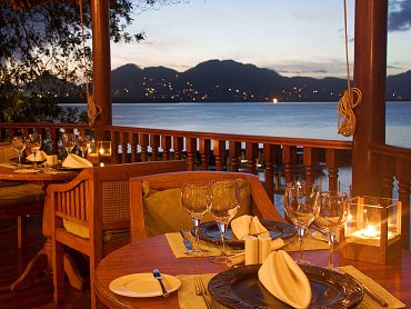 DINNER SETUP AT RESTAURANT (2)