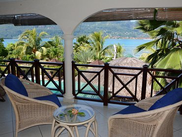 Luxury Bedroom_Veranda (2)