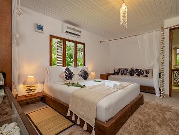 BLISS HOTEL PRASLIN FAMILY SUITE CHALET (7)