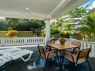 340 DEGREES MOUNTAIN VIEW APARTMENT terrazzo