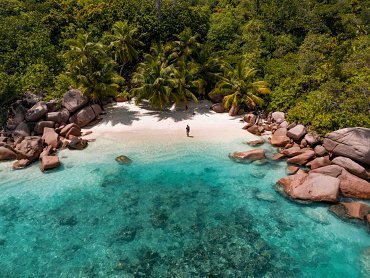 AERIAL VIEW OF BEACH 2 & VISITOR - ANSE LAZIO_11zon