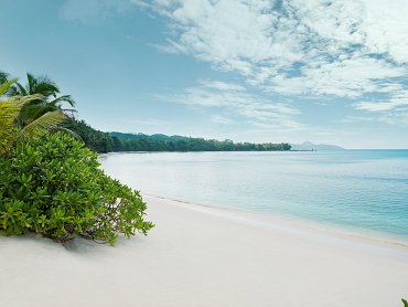 Avani_Barbarons_Seychelles_Resort_Beach_Barbarons_Bay