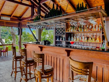 Castaway Bar