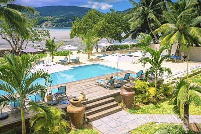 Pineapple_Beach_villas_pool_beach