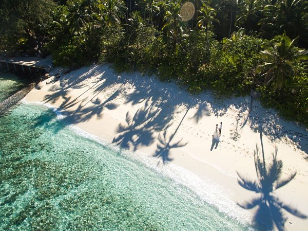 COUPLE WALKING ON BEACH (2)